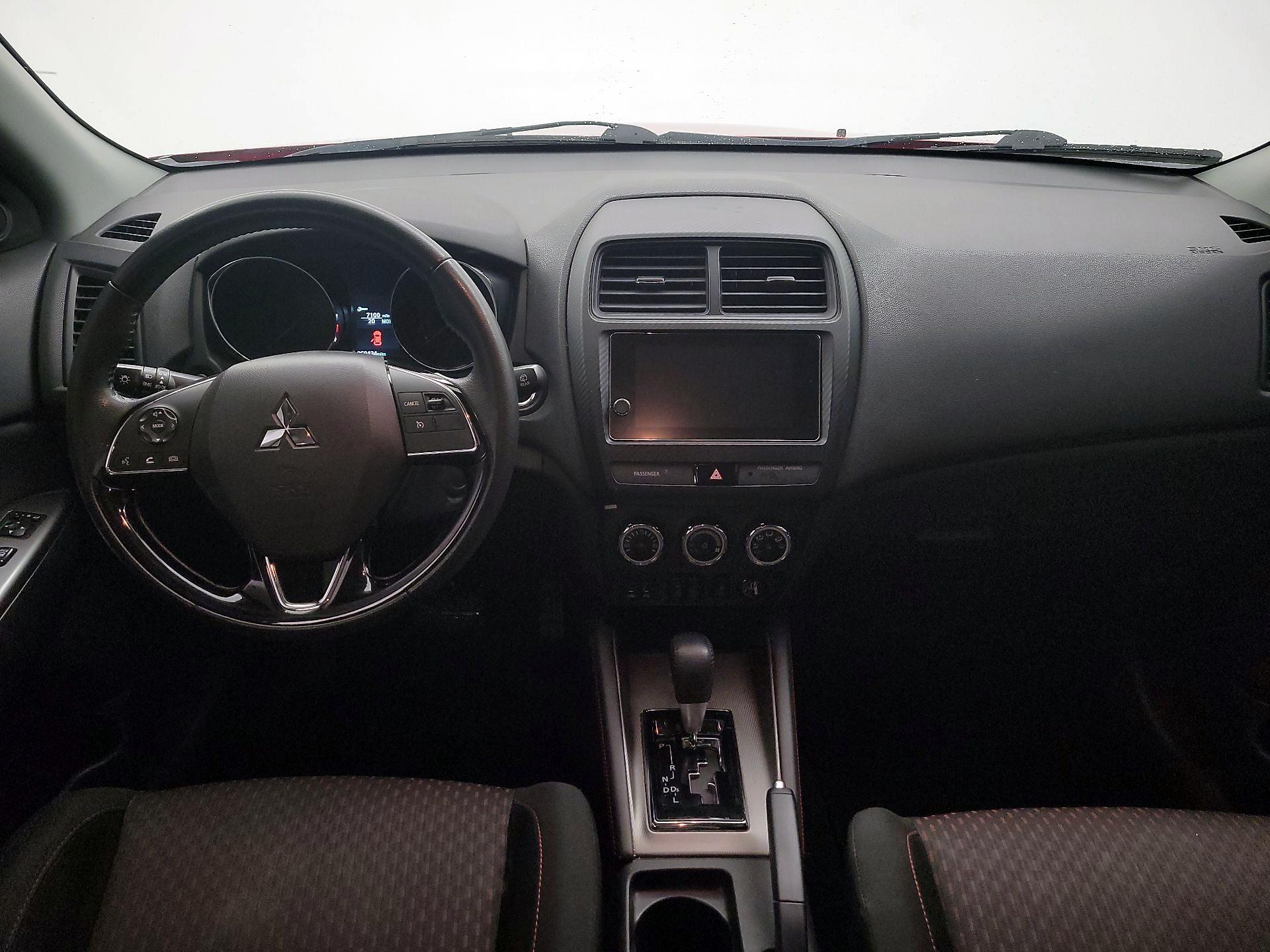 Thumbnail: 2019 Mitsubishi Outlander Sport - 9