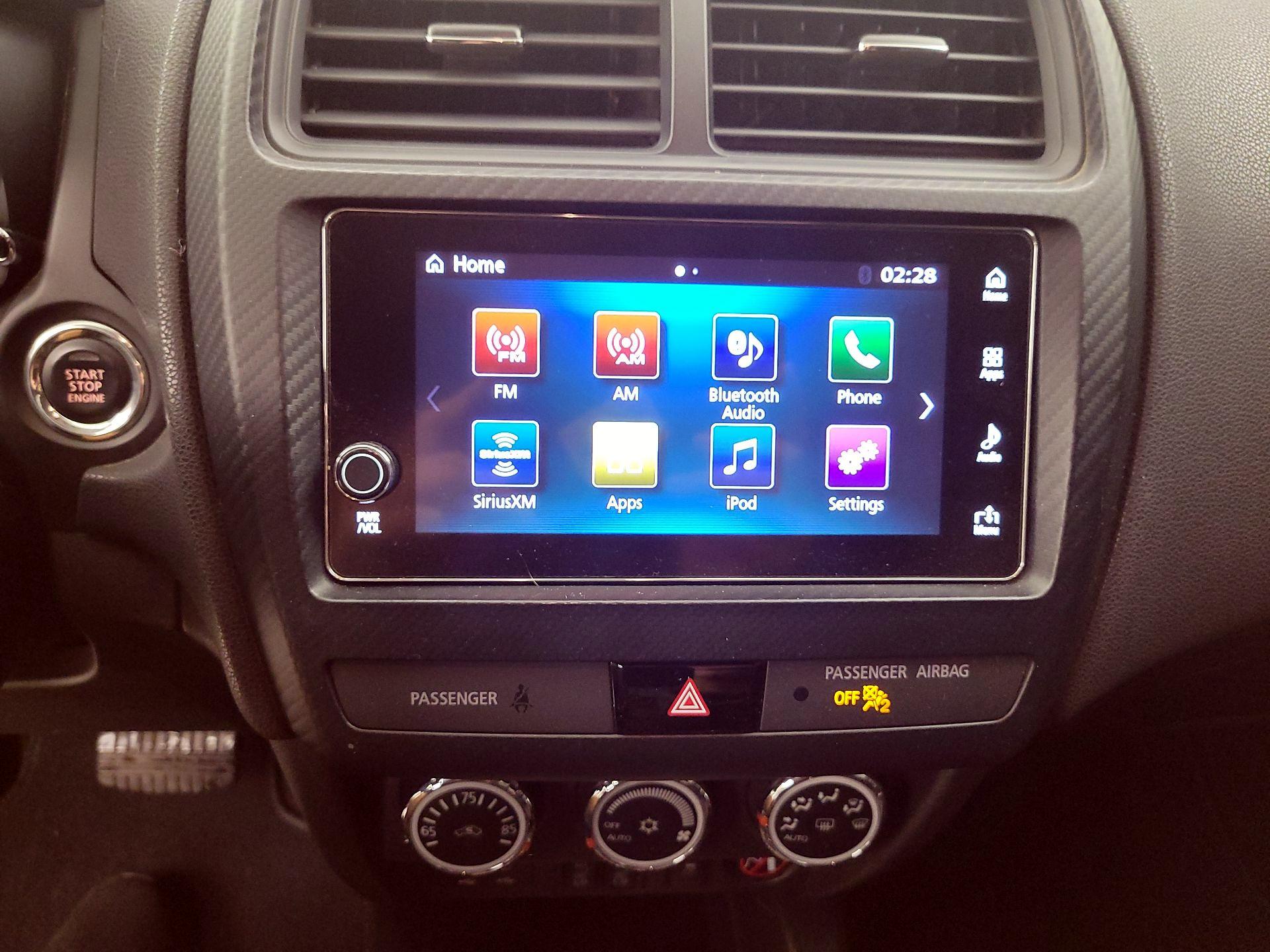 Thumbnail: 2019 Mitsubishi Outlander Sport - 16