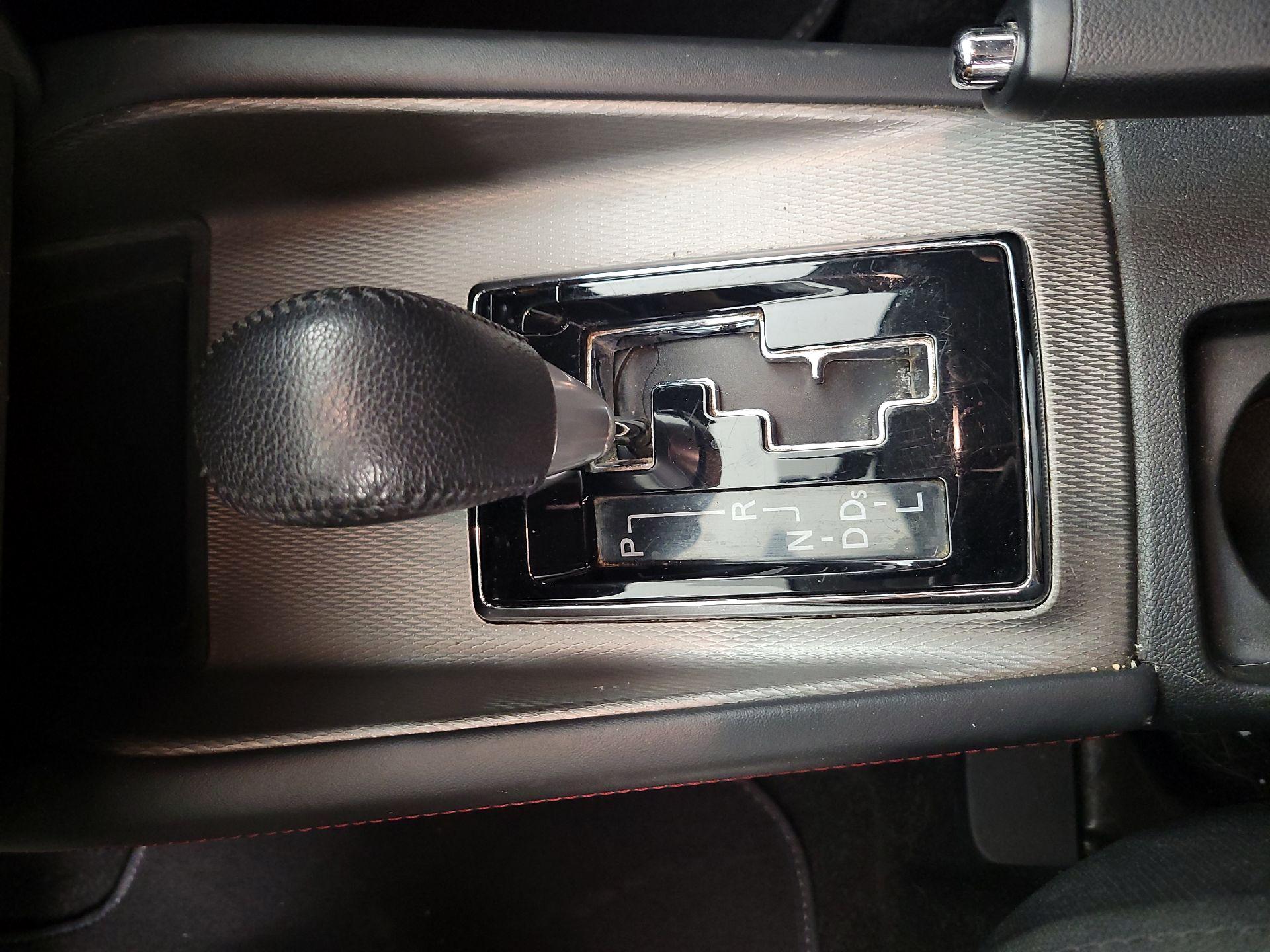 Thumbnail: 2019 Mitsubishi Outlander Sport - 18