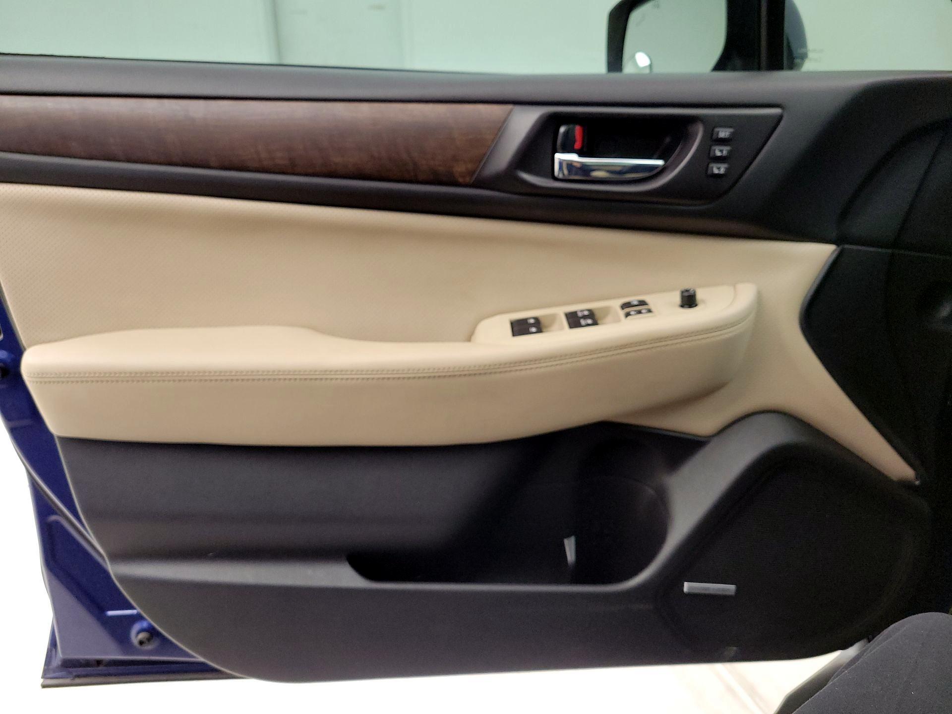 Thumbnail: 2016 Subaru Outback - 12