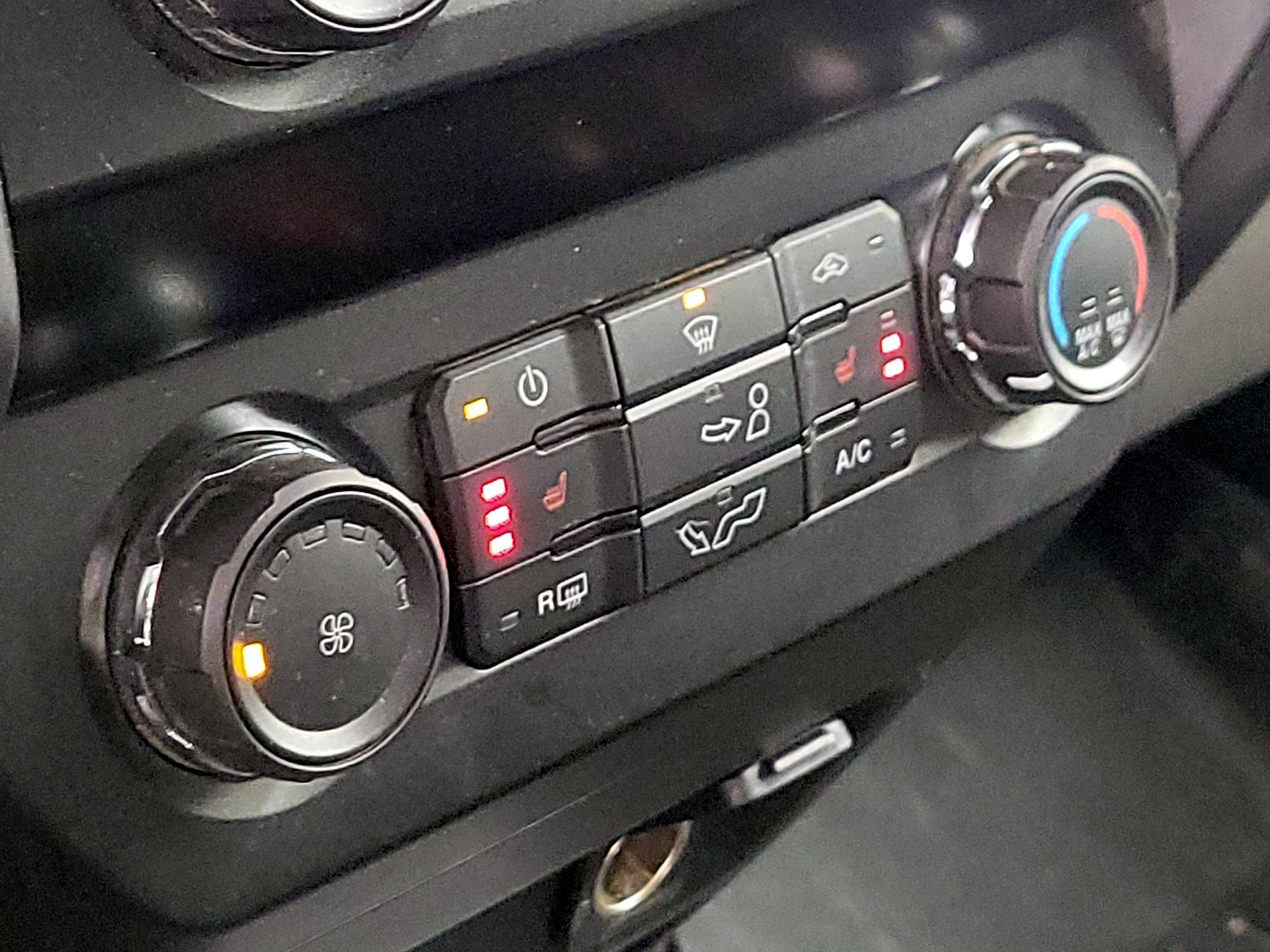 Thumbnail: 2019 Ford F-150 - 16