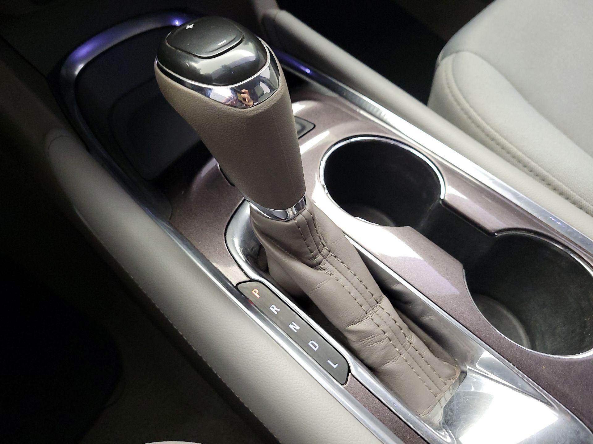 Thumbnail: 2018 Chevrolet Malibu - 17