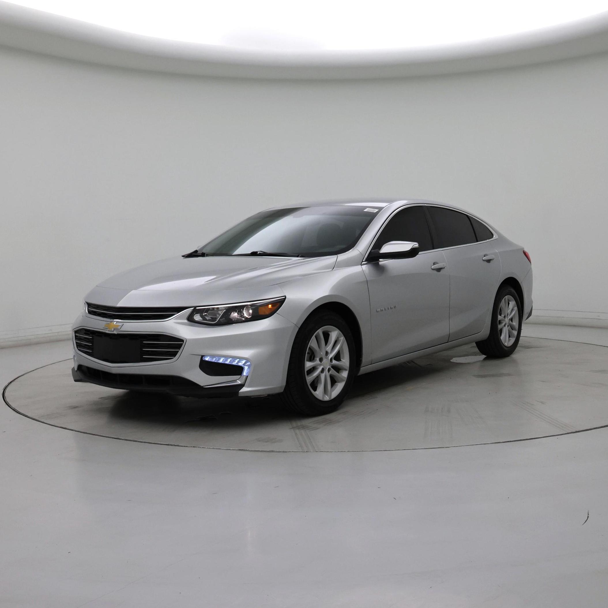 Thumbnail: 2018 Chevrolet Malibu - 4