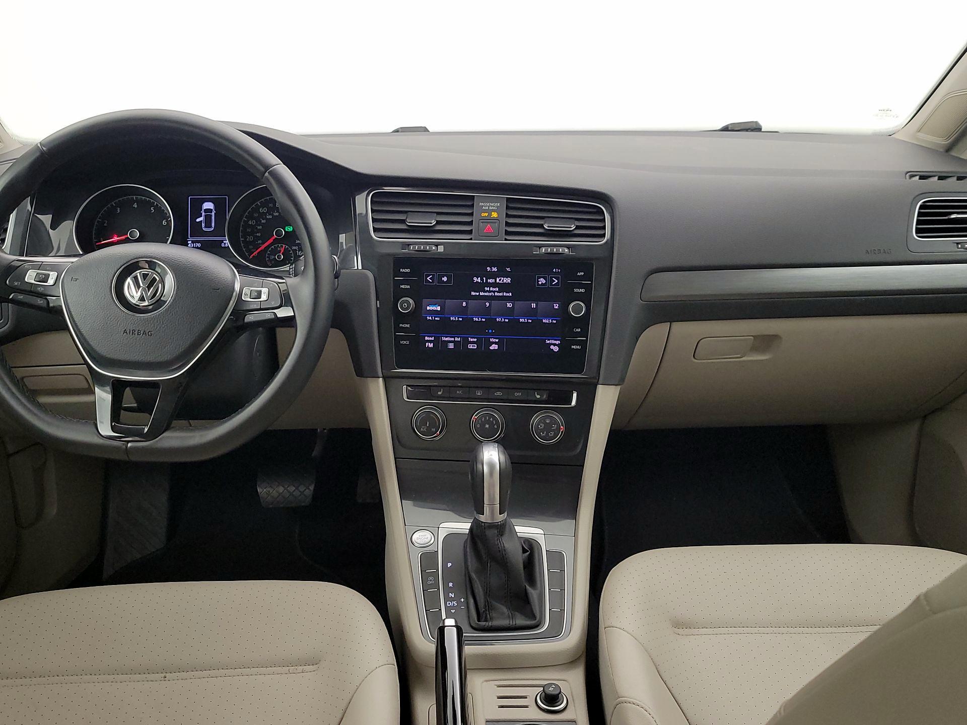 Thumbnail: 2019 Volkswagen Golf - 9