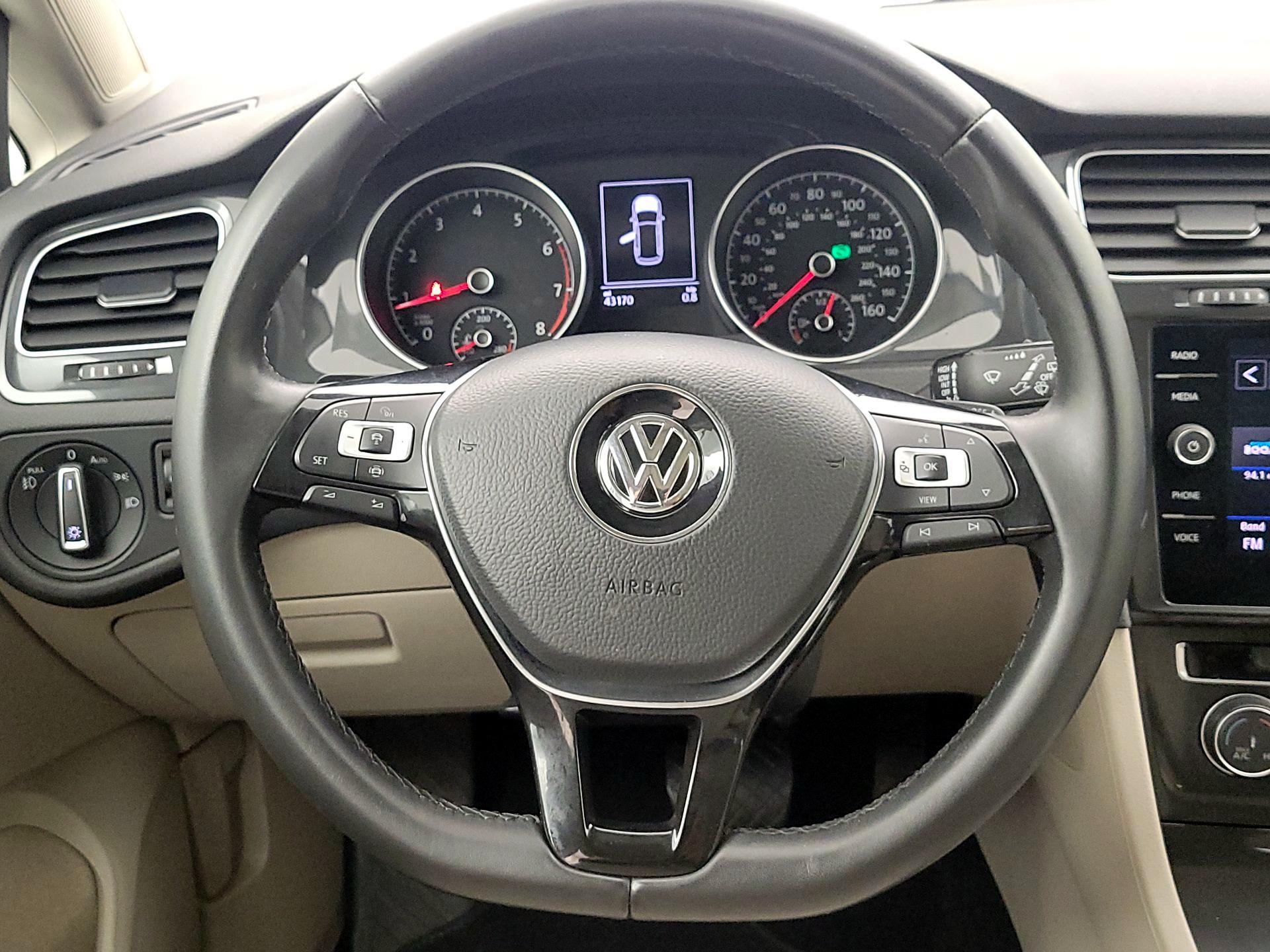 Thumbnail: 2019 Volkswagen Golf - 10