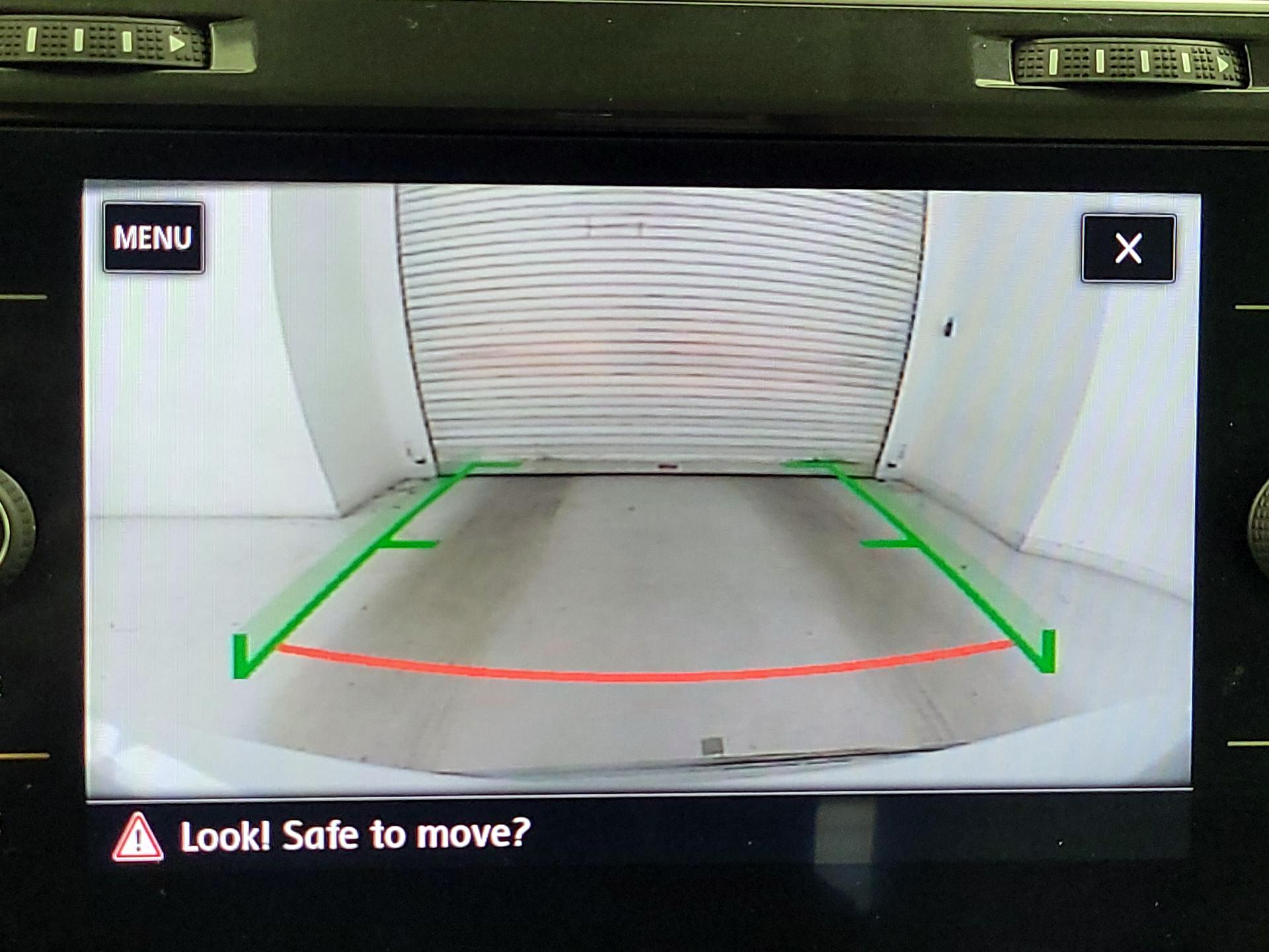 Thumbnail: 2019 Volkswagen Golf - 14