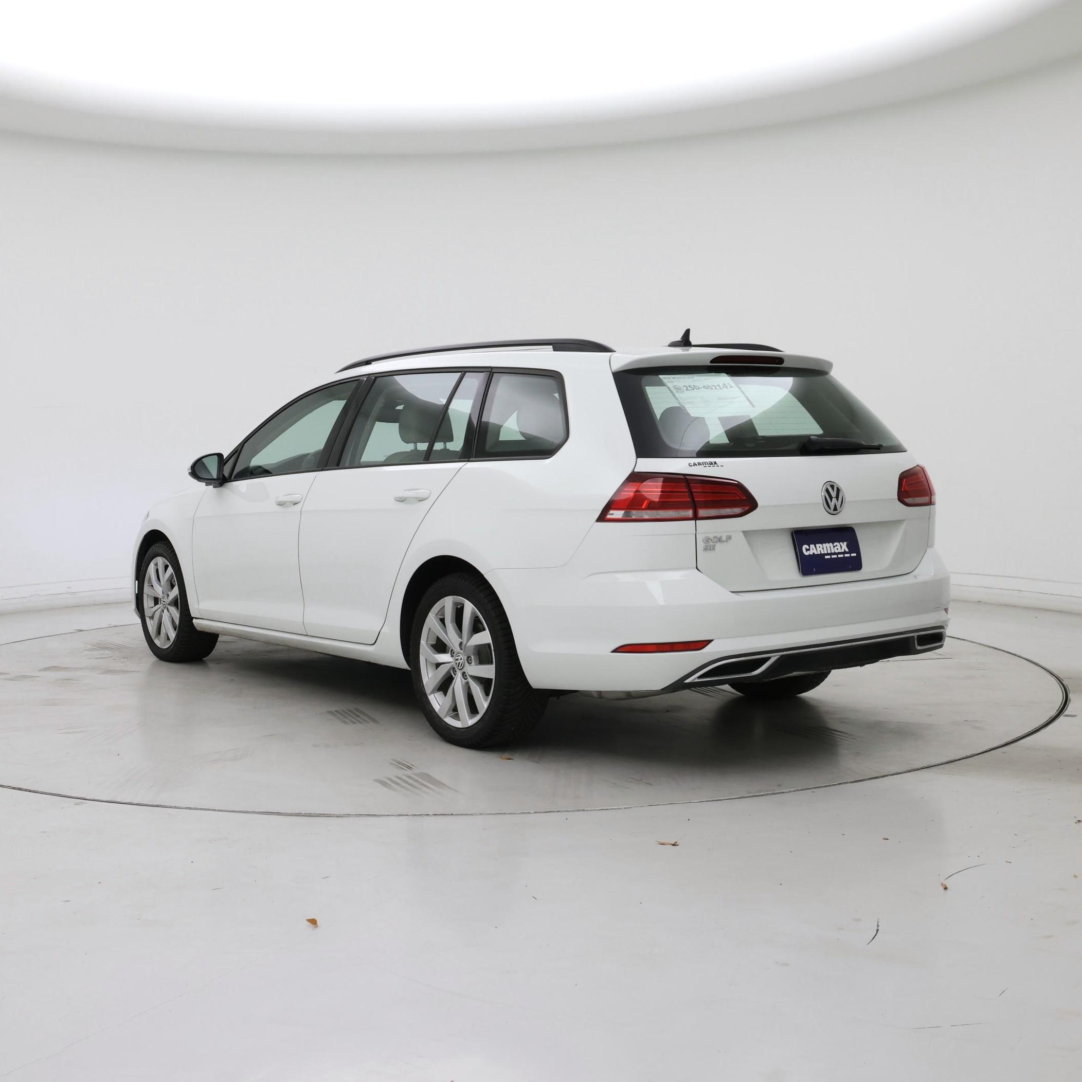 Thumbnail: 2019 Volkswagen Golf - 2