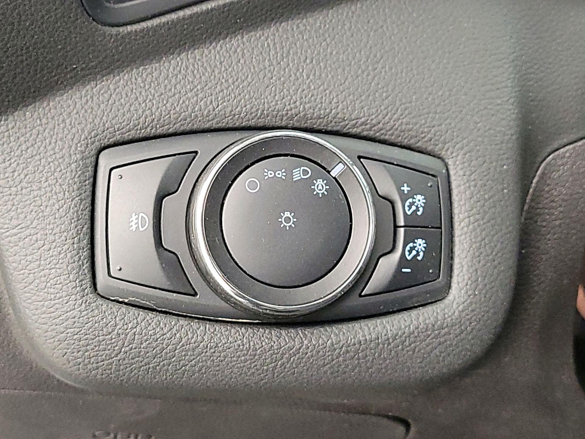 Thumbnail: 2014 Ford Escape - 13