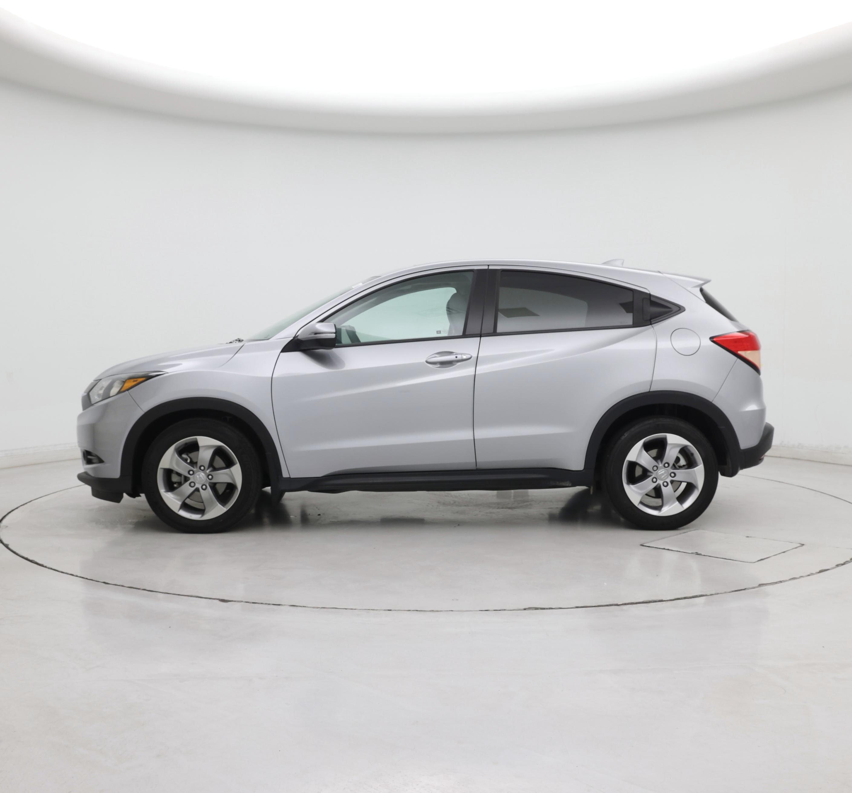 Thumbnail: 2017 Honda HR-V - 3