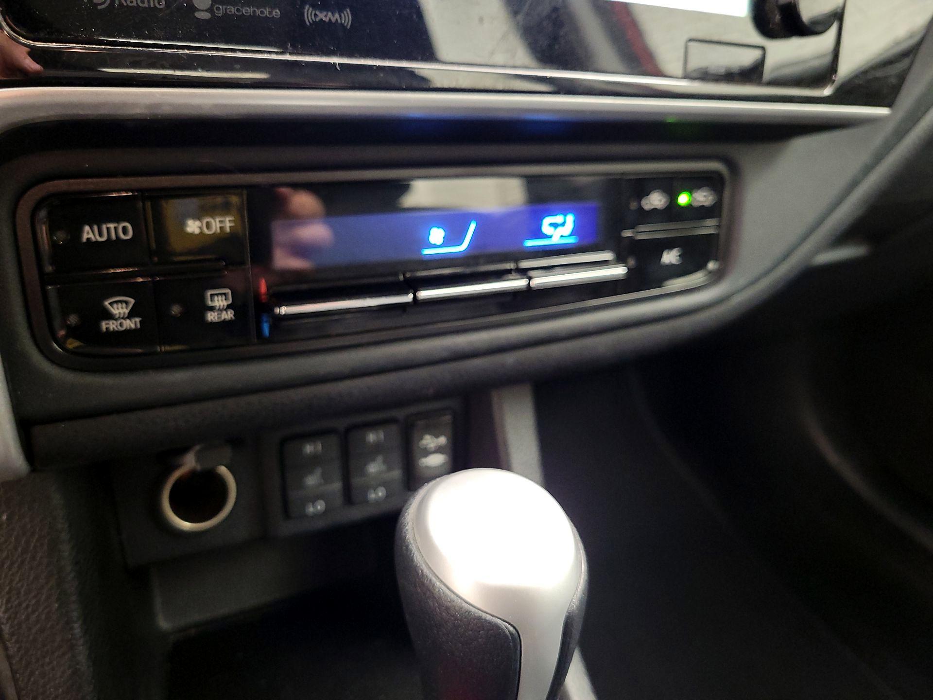 Thumbnail: 2019 Toyota Corolla - 15