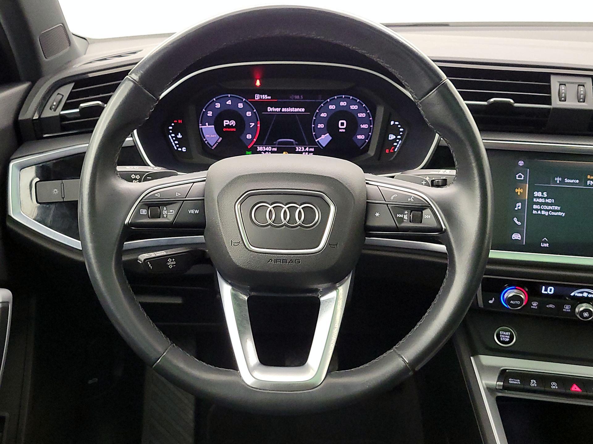 Thumbnail: 2021 Audi Q3 - 10