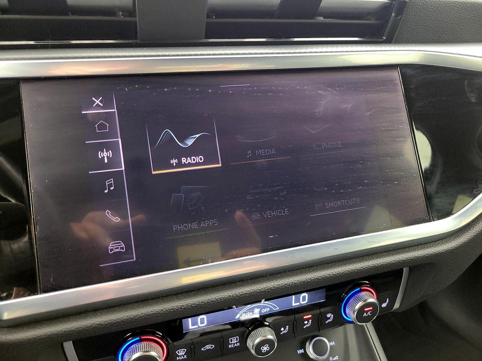 Thumbnail: 2021 Audi Q3 - 15