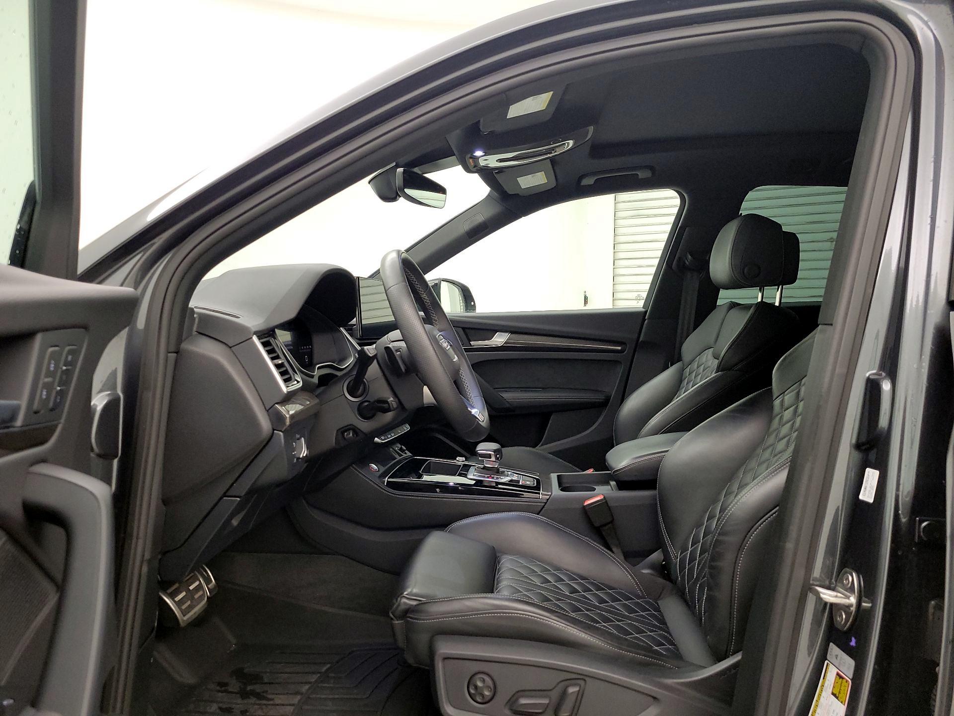 Thumbnail: 2024 Audi SQ5 - 9