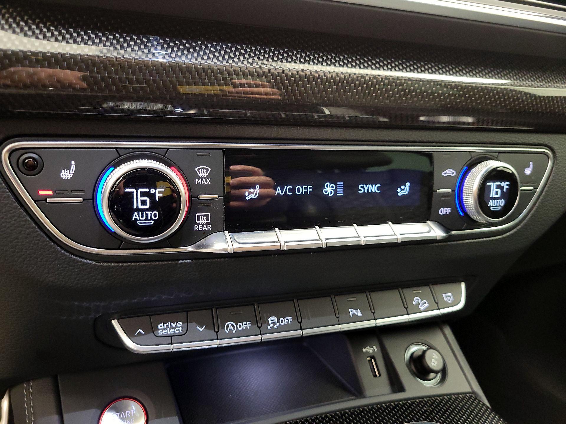 Thumbnail: 2024 Audi SQ5 - 14