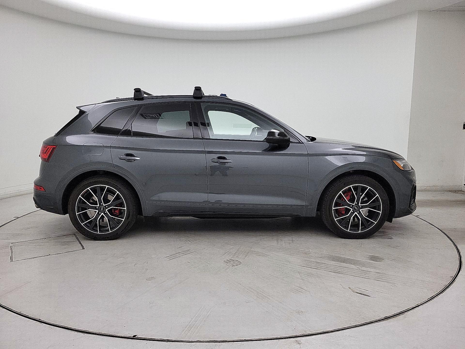 Thumbnail: 2024 Audi SQ5 - 4