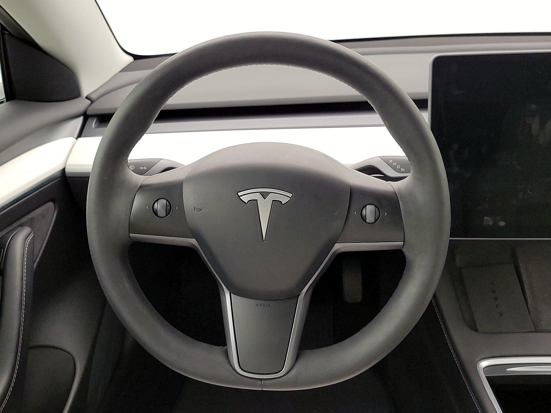 Thumbnail: 2022 Tesla Model 3 - 10