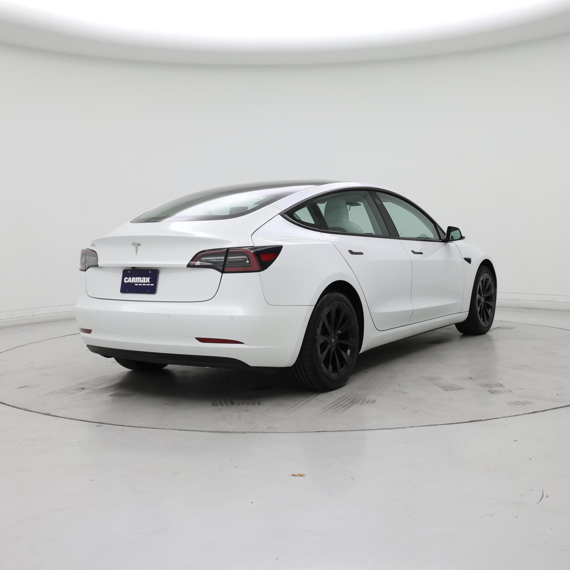 Thumbnail: 2022 Tesla Model 3 - 8