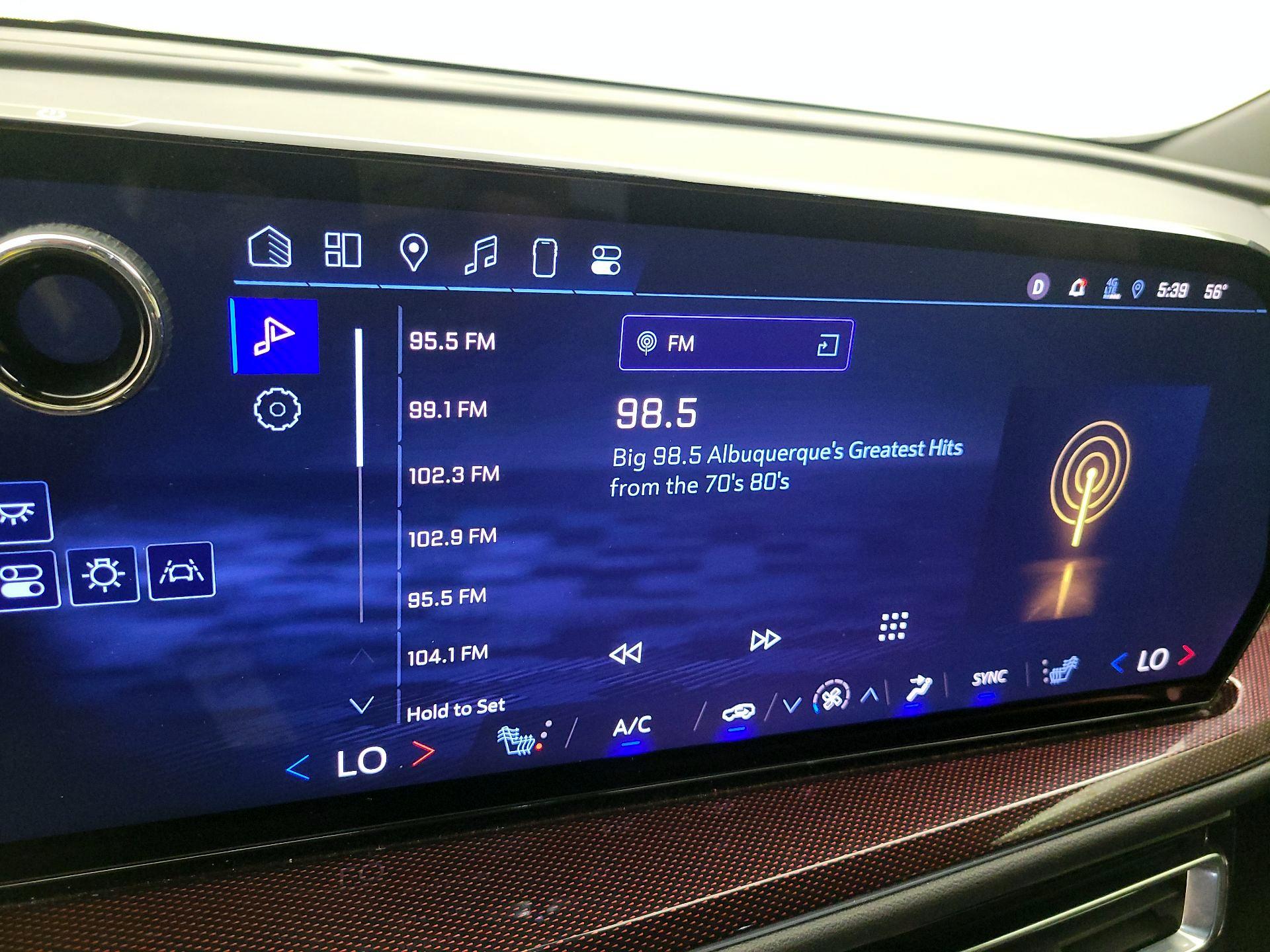 Thumbnail: 2024 Chevrolet Traverse - 15