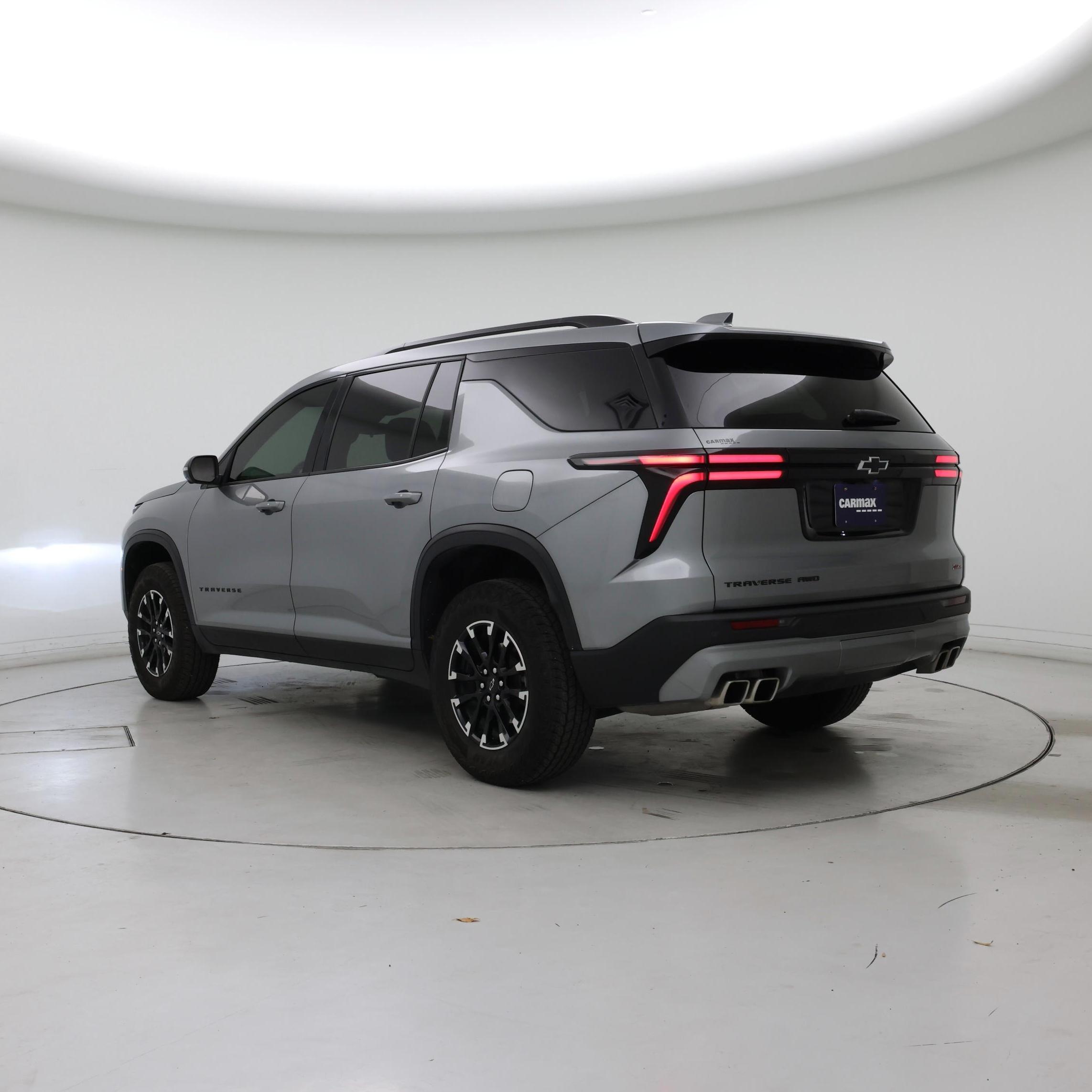 Thumbnail: 2024 Chevrolet Traverse - 2