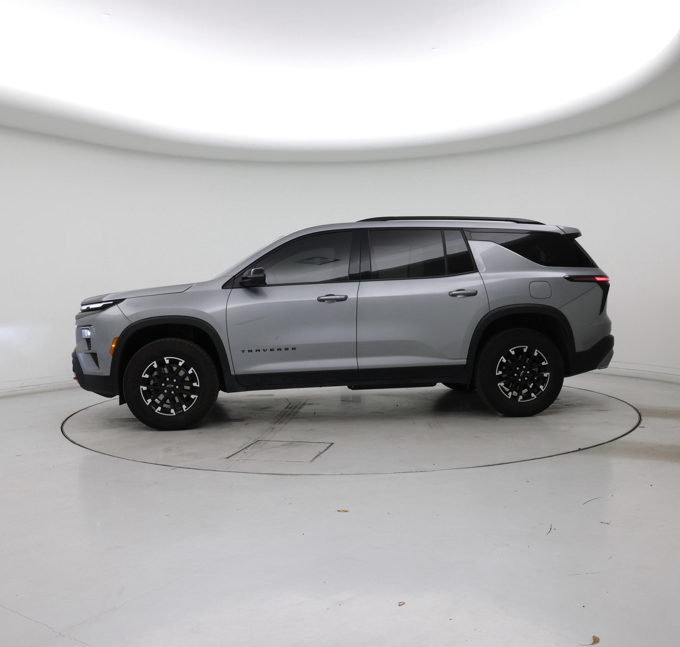 Thumbnail: 2024 Chevrolet Traverse - 3