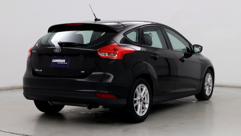 2016 Ford Focus SE 8