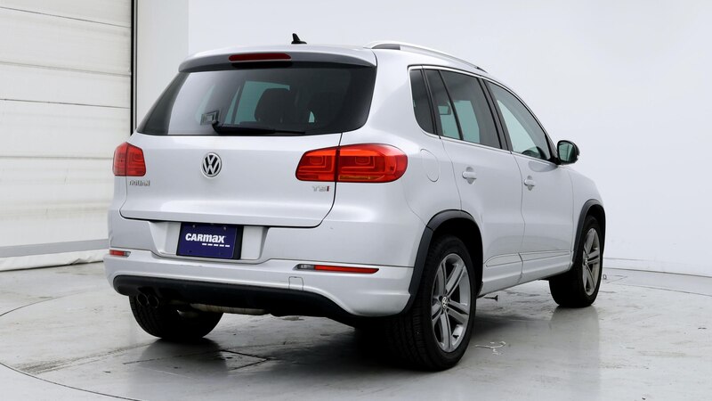 2017 Volkswagen Tiguan Sport 8