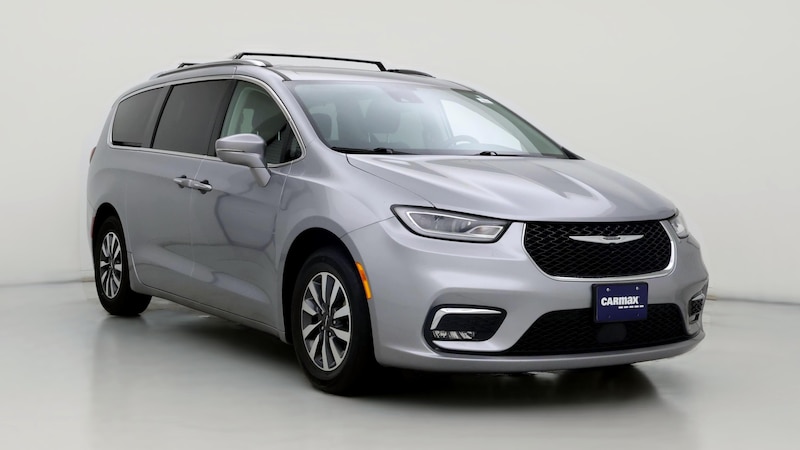 2021 Chrysler Pacifica Touring L Hero Image