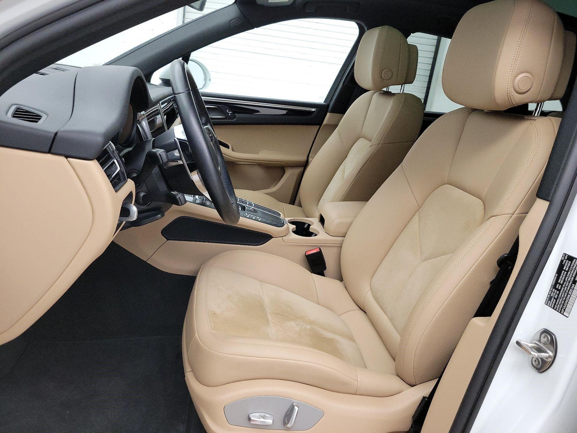 Thumbnail: 2021 Porsche Macan - 11