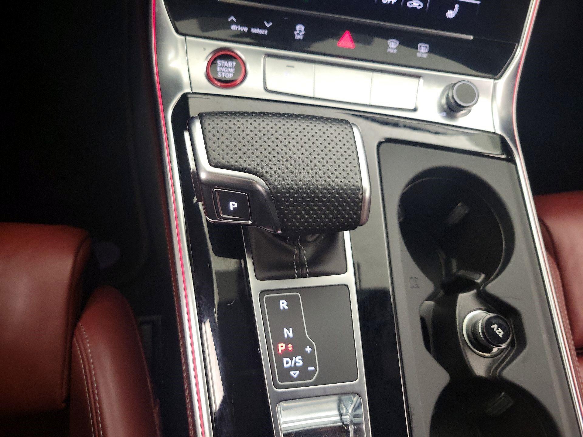 Thumbnail: 2021 Audi S6 - 18