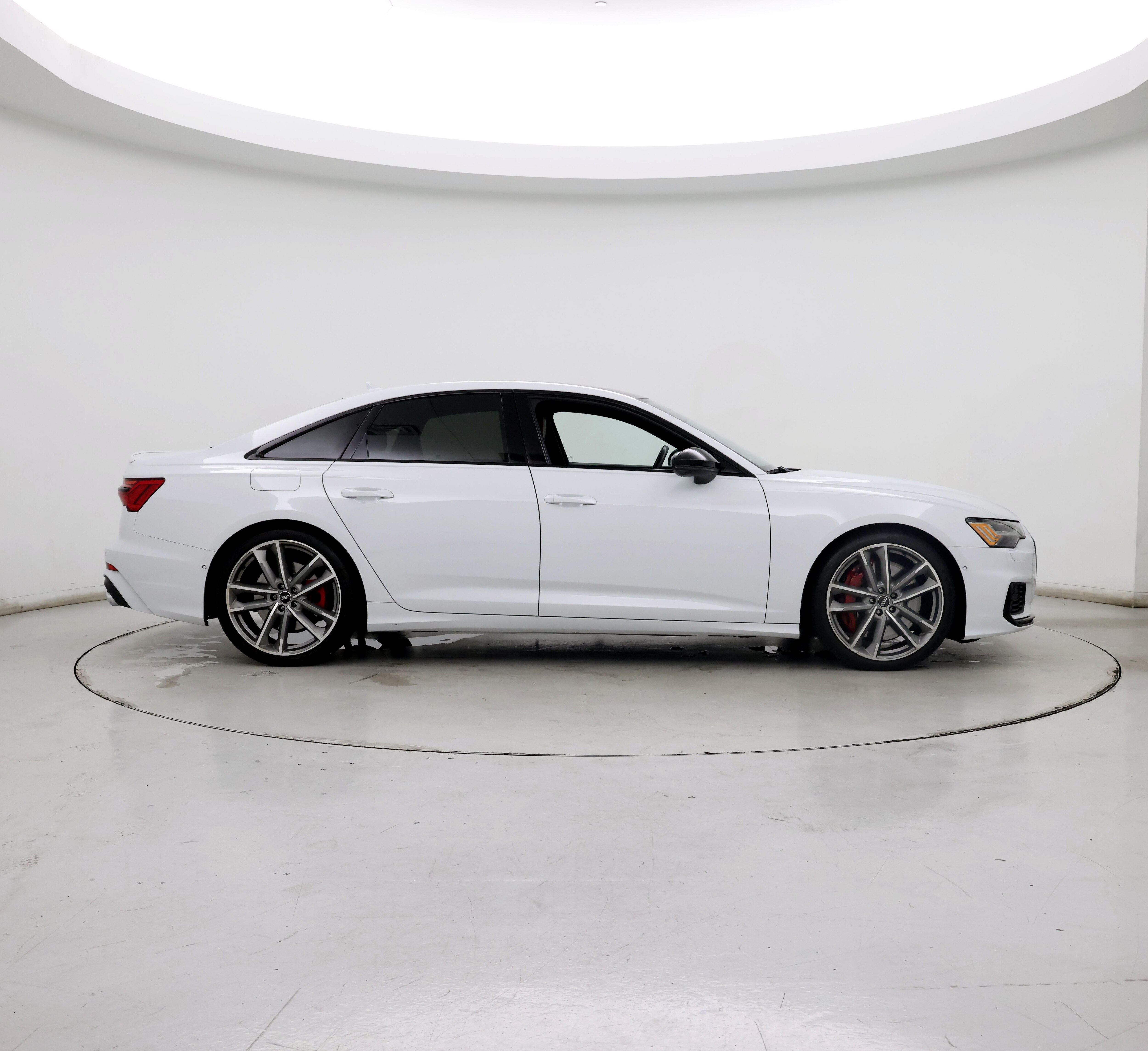 Thumbnail: 2021 Audi S6 - 7