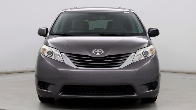 2017 Toyota Sienna LE 5