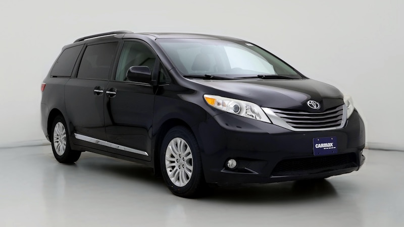 2017 Toyota Sienna XLE Hero Image