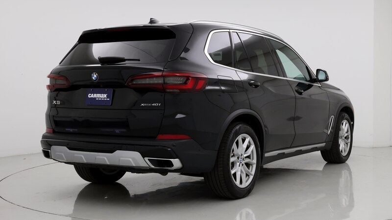 2022 BMW X5 xDrive40i 8