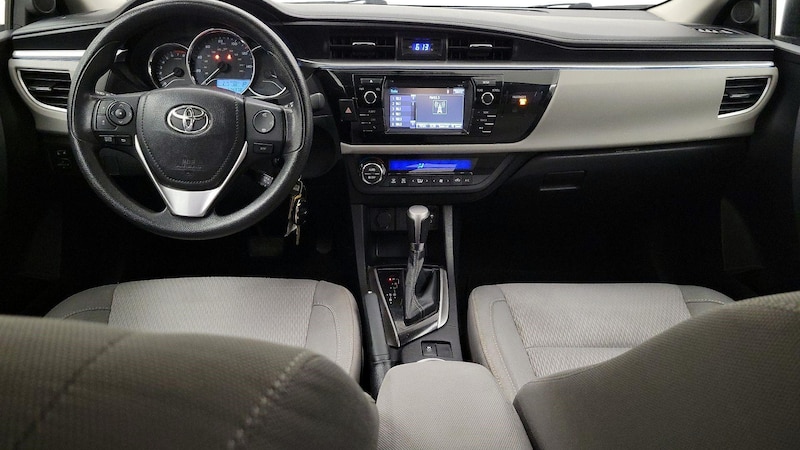 2014 Toyota Corolla LE 9