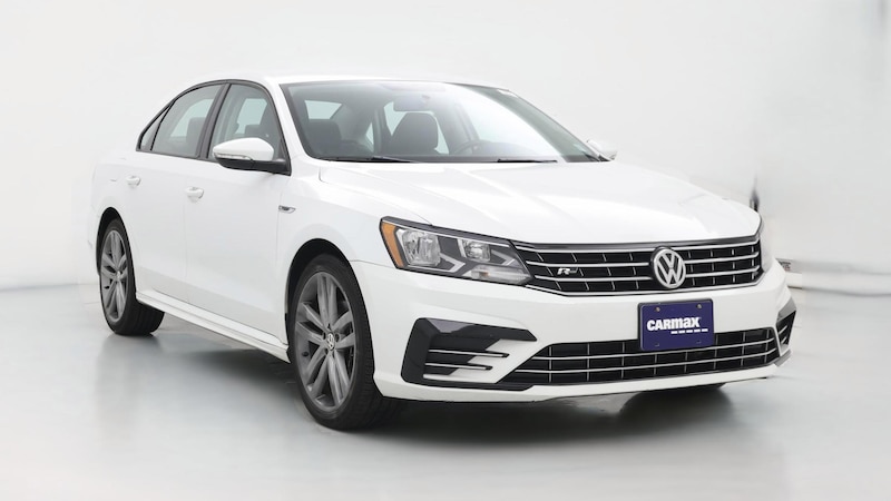 2018 Volkswagen Passat R-Line Hero Image