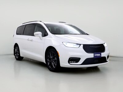 2021 Chrysler Pacifica Touring L -
                Boston, MA