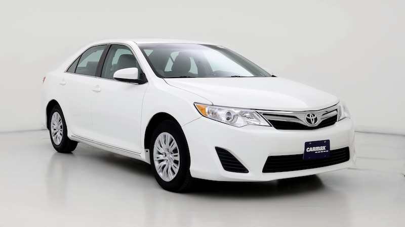 2014 Toyota Camry LE Hero Image