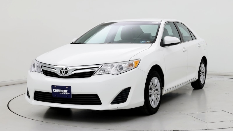 2014 Toyota Camry LE 4