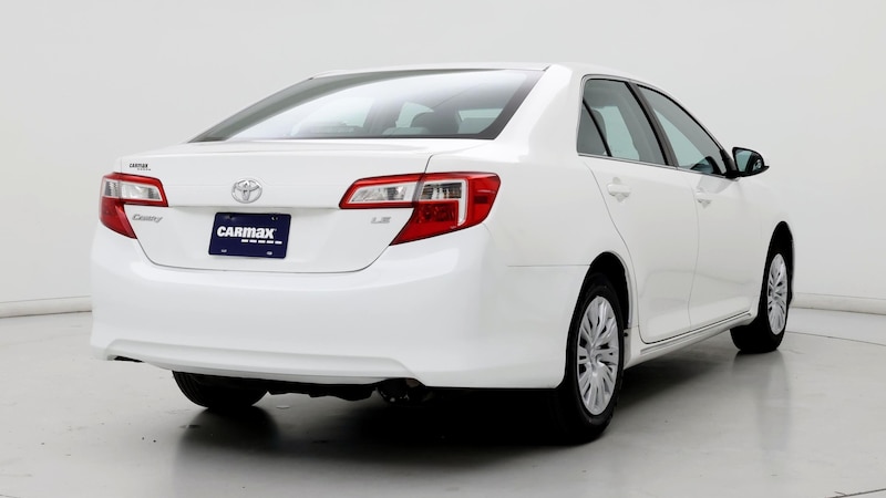 2014 Toyota Camry LE 8