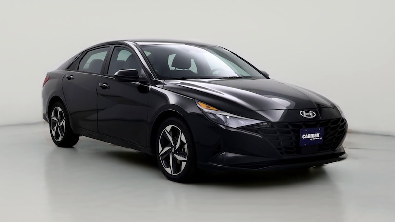 2023 Hyundai Elantra SEL Hero Image