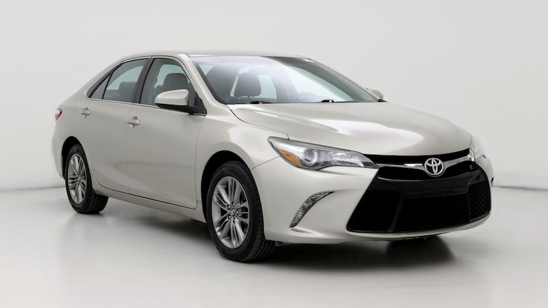 2017 Toyota Camry SE Hero Image