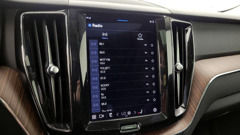 2022 Volvo XC60 B5 Momentum 15