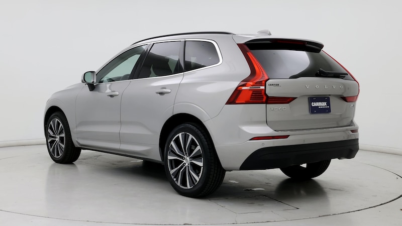 2022 Volvo XC60 B5 Momentum 2