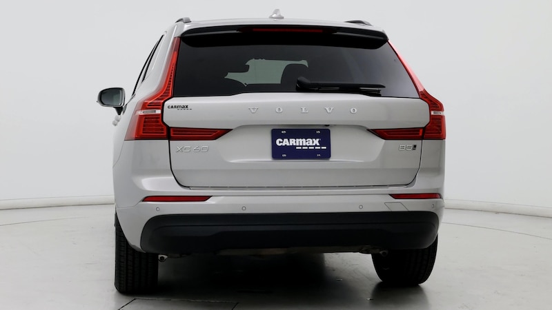 2022 Volvo XC60 B5 Momentum 6