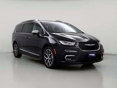 2021 Chrysler Pacifica Limited -
                Maple Shade, NJ