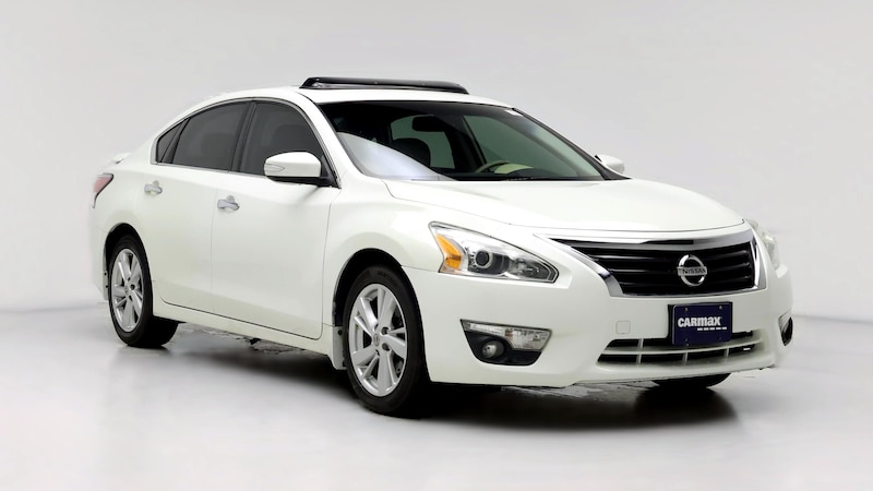 2015 Nissan Altima SL Hero Image