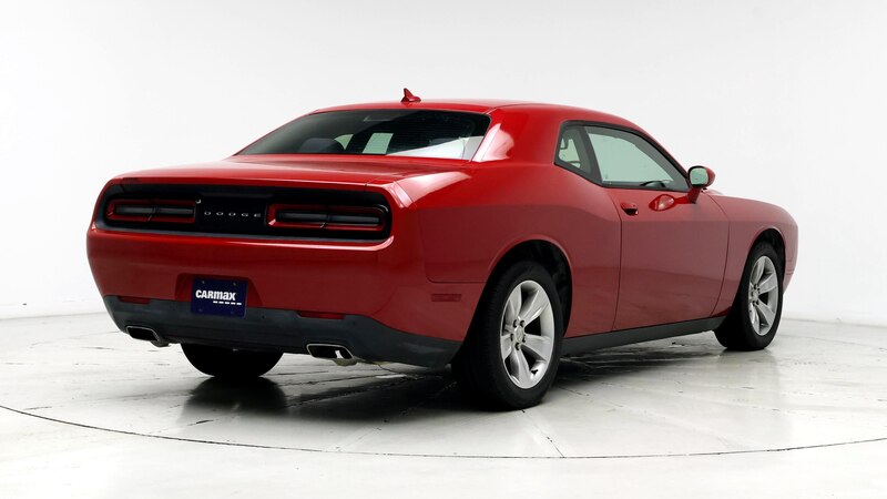 2015 Dodge Challenger SXT 8