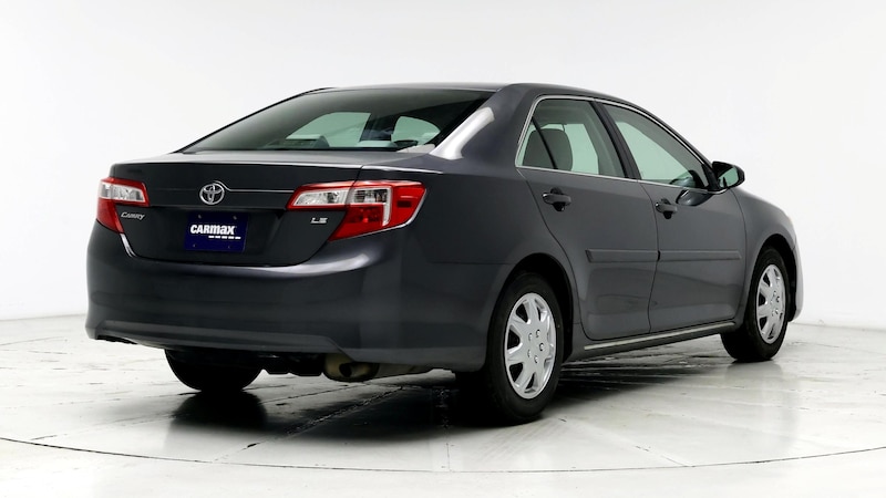 2013 Toyota Camry LE 8