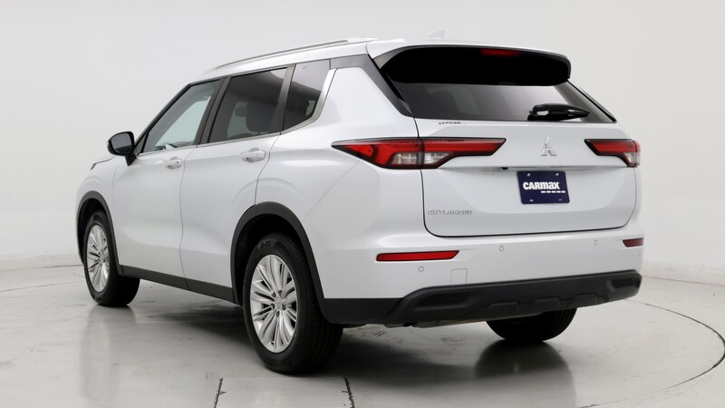 2022 Mitsubishi Outlander ES 2