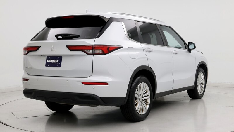 2022 Mitsubishi Outlander ES 8